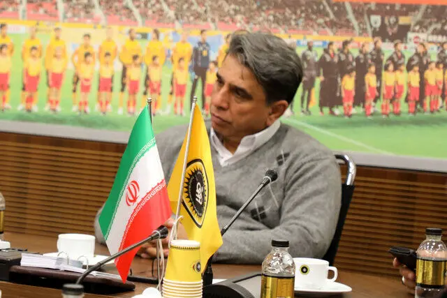 کارزار سپاهانی‌ها برای اخراج مدیرعامل باشگاه
