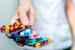 سونامی مصرف آنتی‌بیوتیک‌ها در ایران