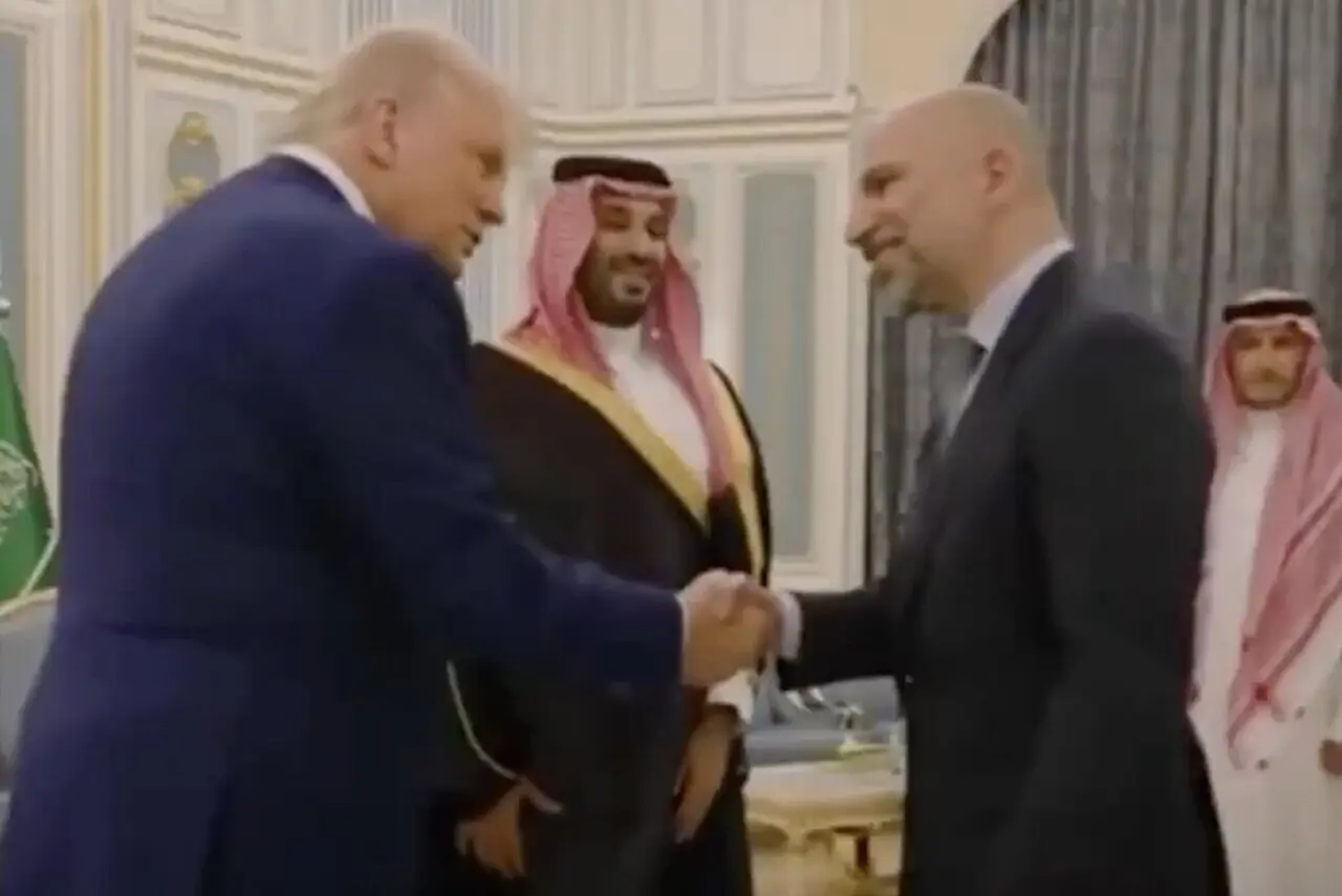 ایرانی کنار ترامپ و بن سلمان کیست؟