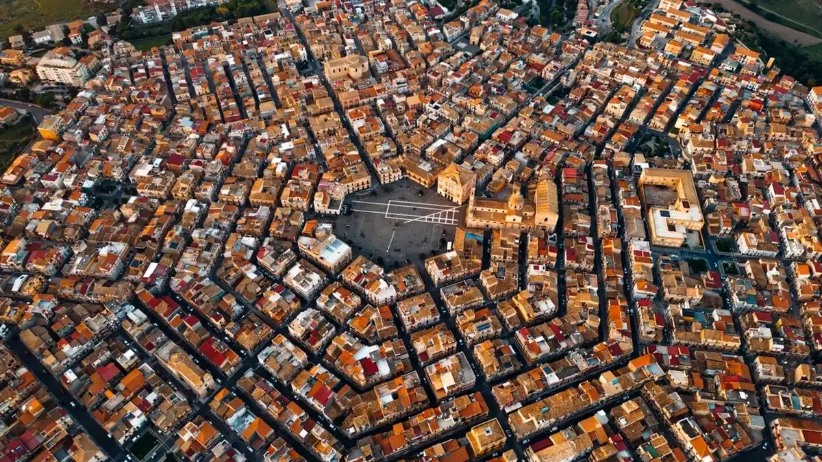 بازسازی زندگی با منطق و ریاضی؛ داستان تولد شهر مقاوم در برابر زلزله