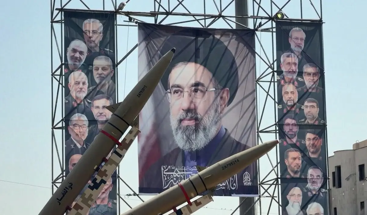 نمایش ماکت موشک‌های ایرانی و پهپاد شاهد در تهران