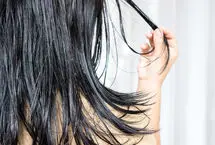 چرا فقط بعد از یک روز، موهایتان چرب می شود؟
