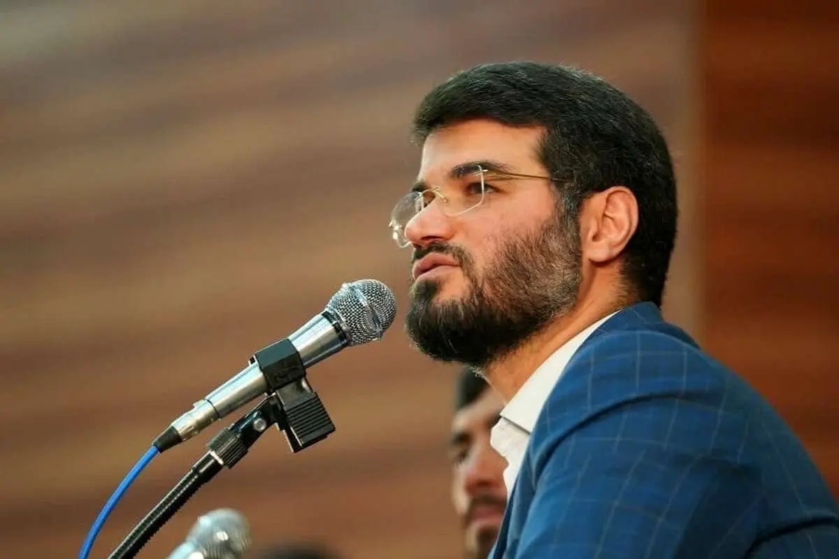 طعنه میثم مطیعی؛ پدافند هوایی قطر فقط به سمت ایران کار میکند!
