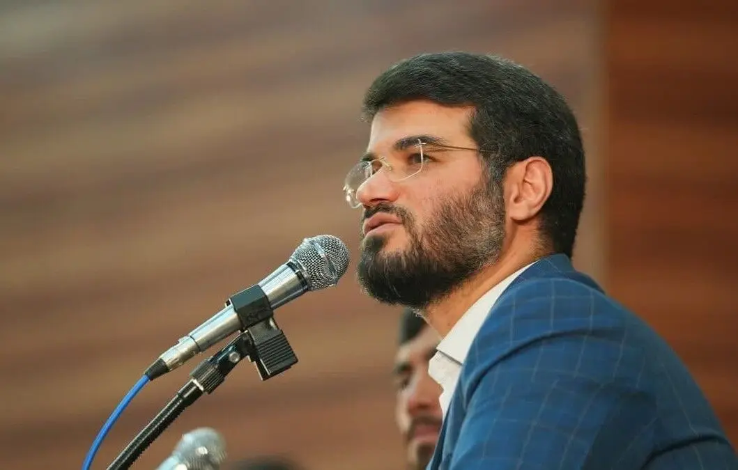 کنایه مطیعی به برخی سخنرانان تجمعات شبانه/ الان انتخابات نیست