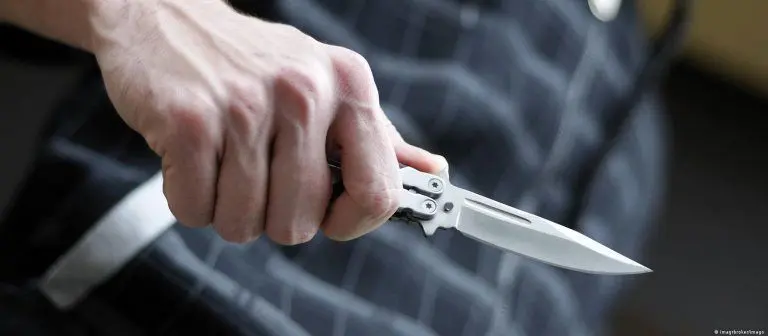 هشدار پلیس درباره حمل سلاح سرد و چاقوی نامتعارف
