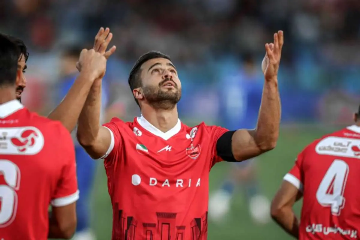 تصویر: استوری سروش رفیعی به یاد بانوی فقید پرسپولیسی