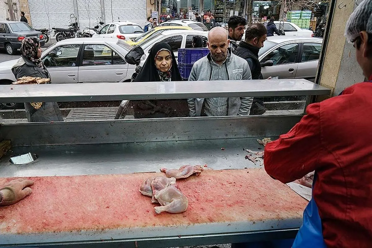 کارگران در تله تورم؛ زندگی با حقوق زیر 50 میلیون ممکن نیست!