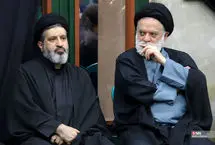 عکس؛ اذان گفتن فرزند رهبر شهید در گوش نوزاد