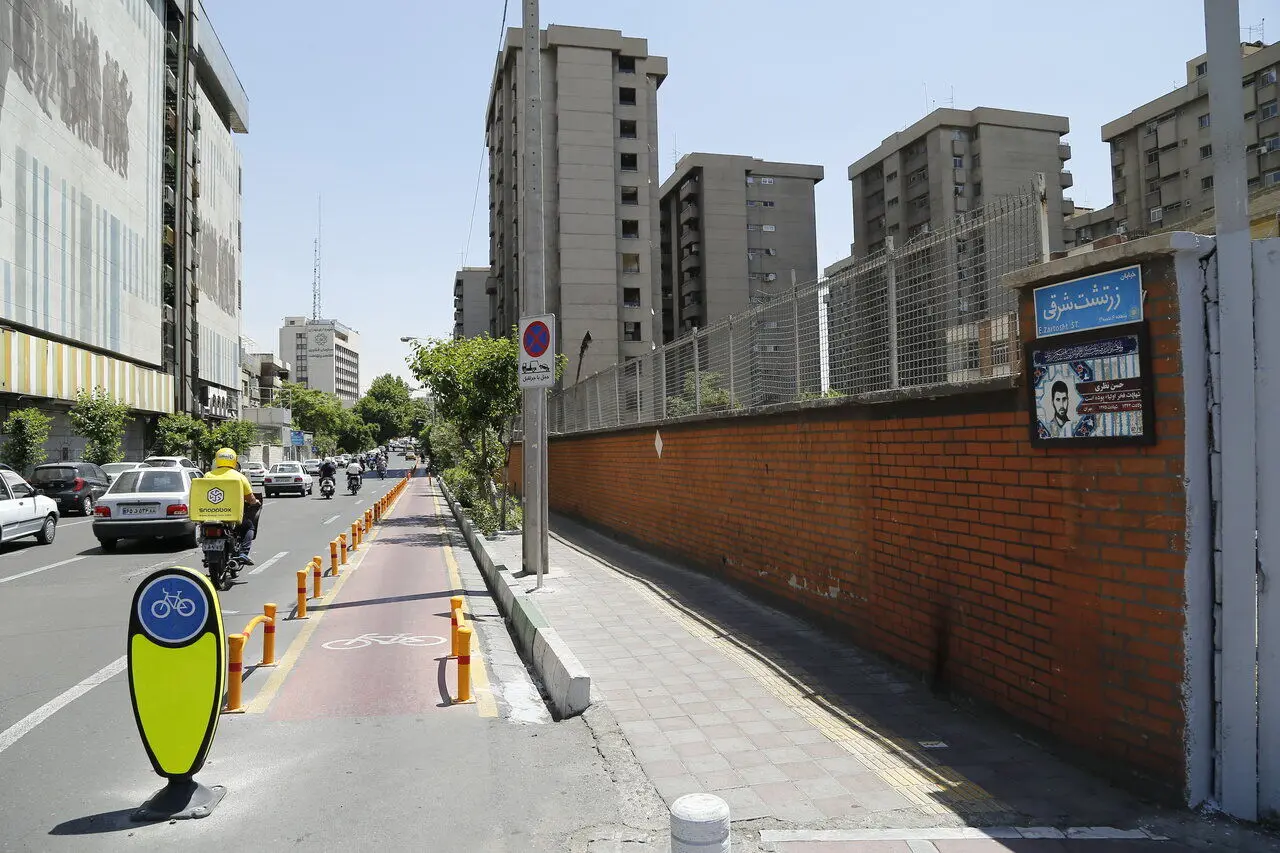 رنگارنگ‌ترین خیابان تهران