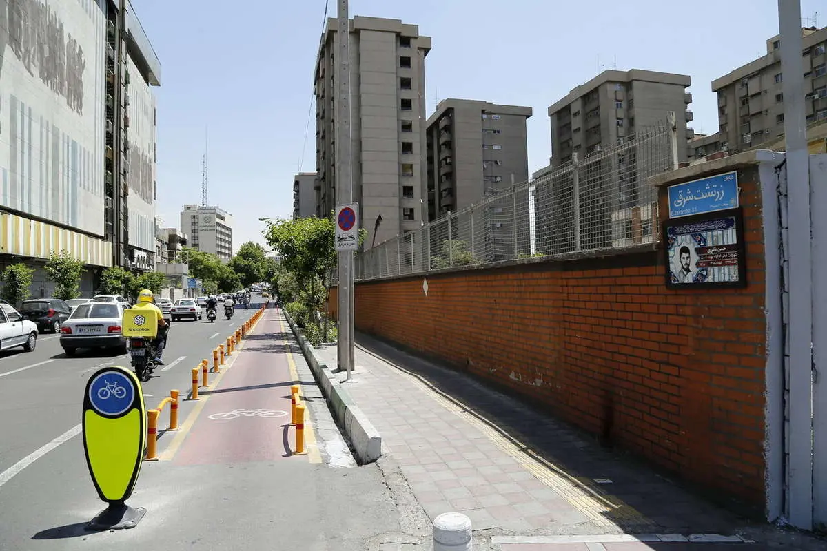 رنگارنگترین خیابان تهران