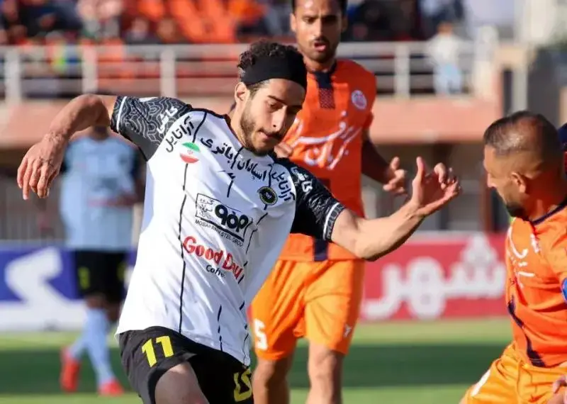 باخت ۱ بر صفر مس کرمان مقابل سپاهان؛ صعود اقتصادی شاگردان محرم