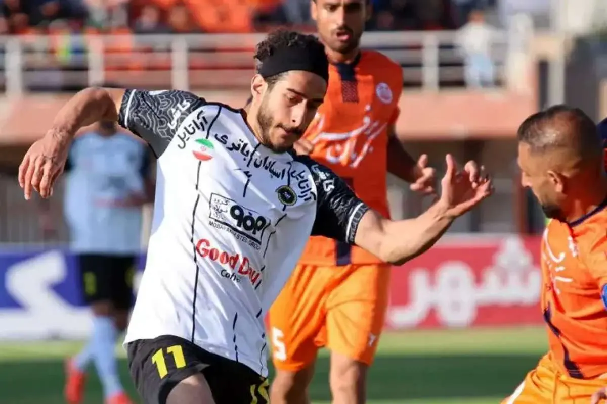 باخت ۱ بر صفر مس کرمان مقابل سپاهان؛ صعود اقتصادی شاگردان محرم