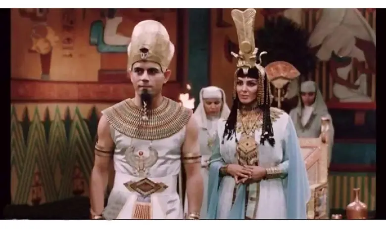 «آخناتون و همسرش نفرتیتی» 9 سال بعد از سریال یوسف در یک کافه