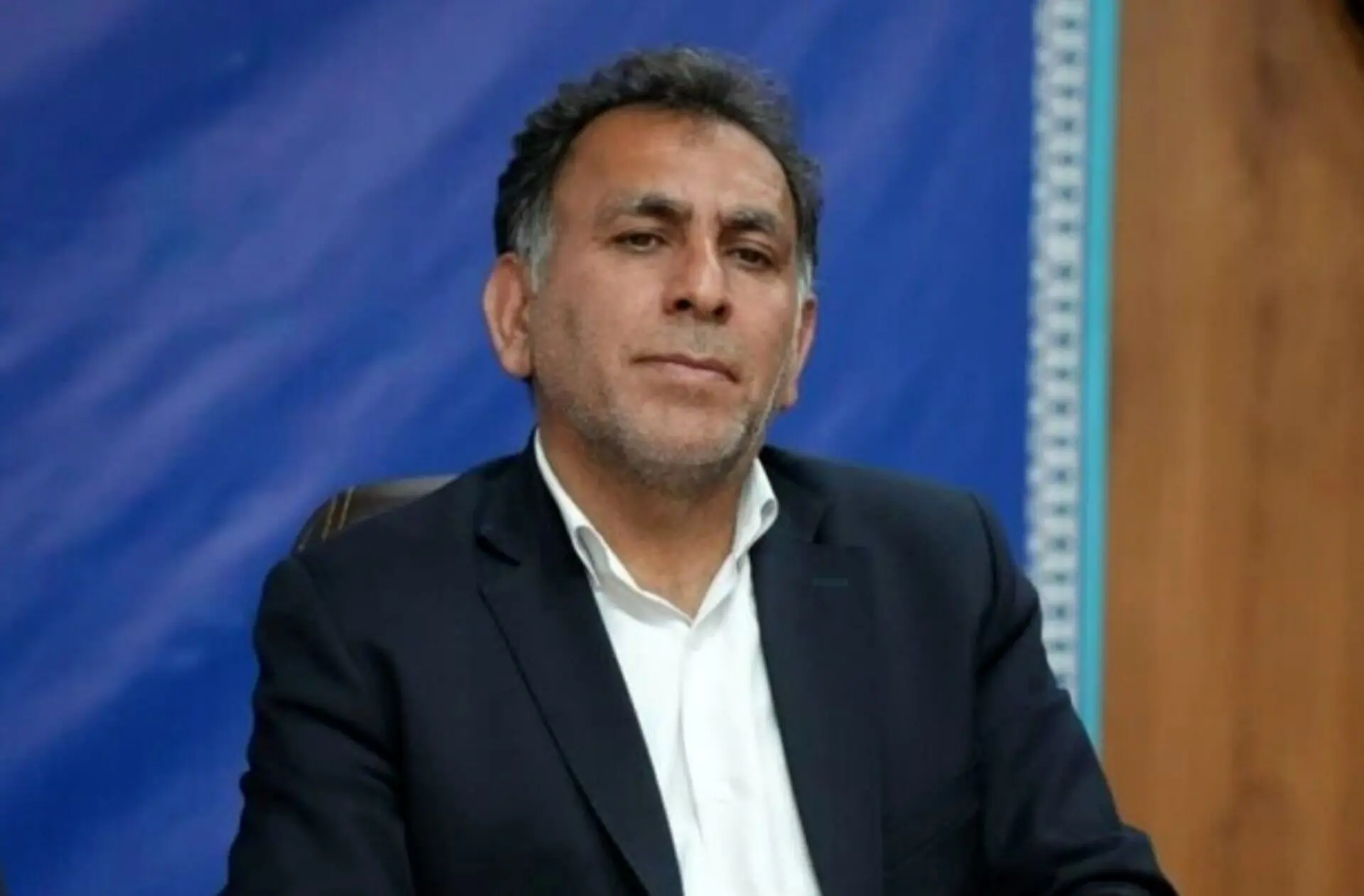 واکنش یک نماینده به اظهارات میرسلیم درمورد رشوه گرفتن: کافر همه را به کیش خود پندارد 