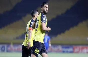 آرش رضاوند؛ بدمن استقلال، سوپرمن سپاهان