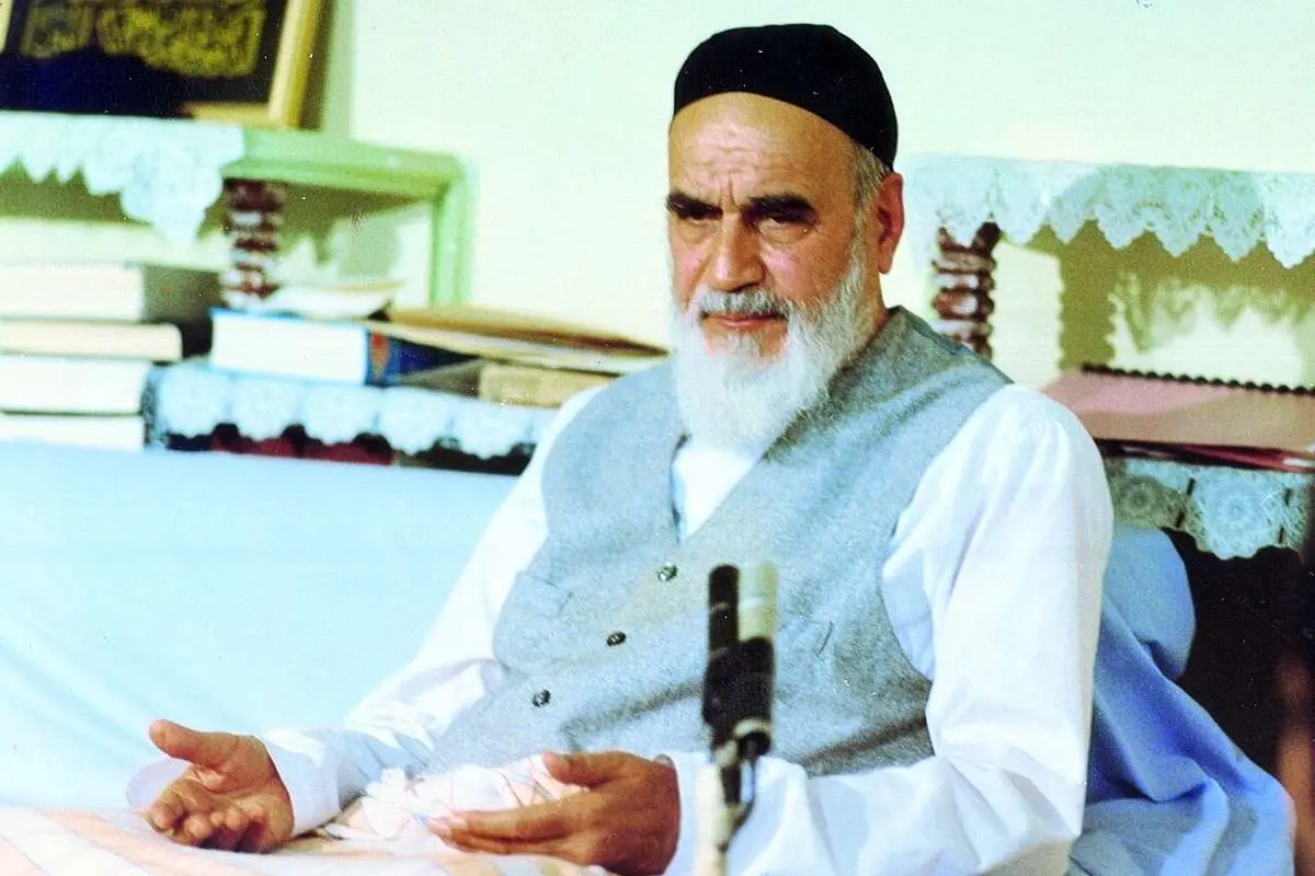 چرا امام (ره) از دربند به جماران رفت؟