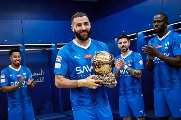 استقبال رسمی الهلال از کریم بنزما 