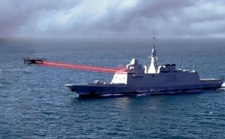 کارشناس تلویزیون: پهپاد شاهد ۱۲۹ مأموریت خود را انجام داد و برگشت 