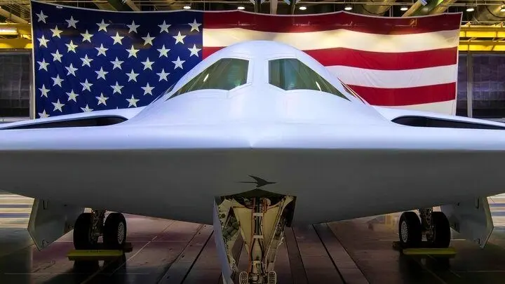  آمریکا به بمب‌افکن B-۲۱ چوب حراج زد!