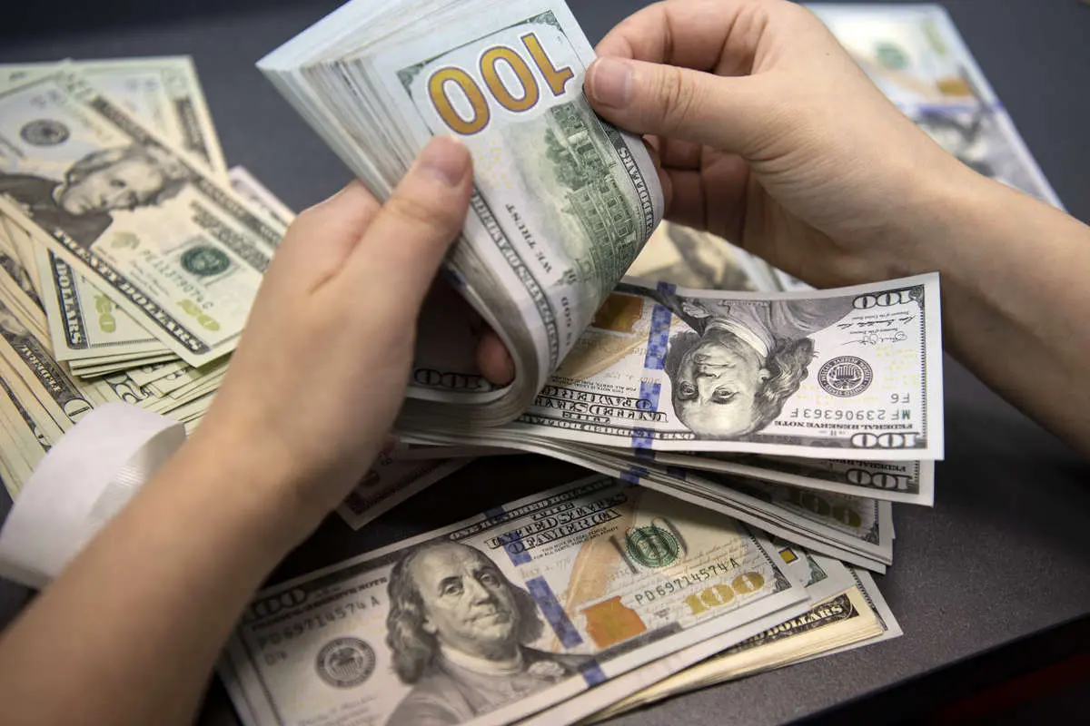 آیا سیگنال دیپلماسی میتواند قیمت دلار را به ثبات برساند؟