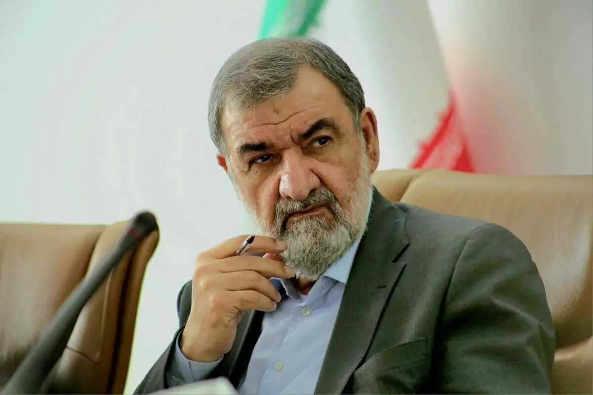 محسن رضایی: دوستان مخالف مذاکره صبر کنید/ آمریکایی‌ها آن را از بین می‌برند