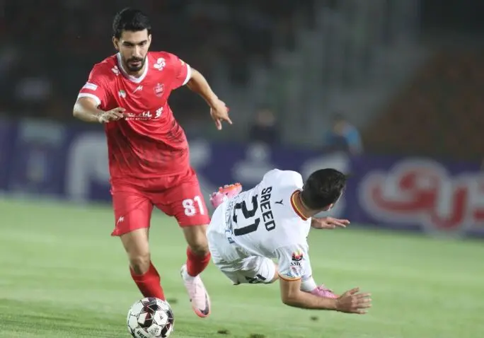 کنار رفتن عجیب ستاره پرسپولیس از ترکیب بازی با مس