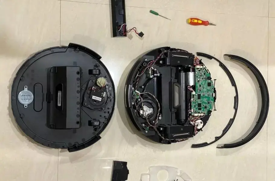 جارو رباتیکی که برای شرکت سازنده جاسوسی می‌کرد!