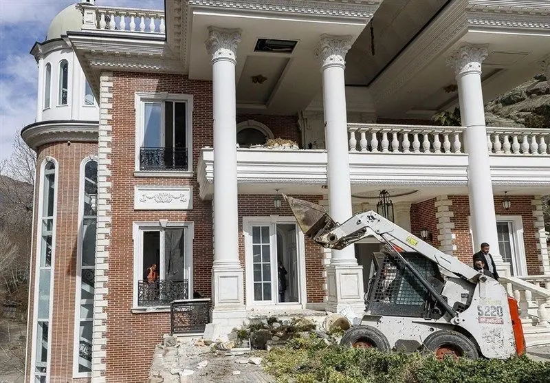 وضعیت ابر ویلای معروف جاده چالوس بعد از اجرای حکم تخریب بخش غیرمجاز