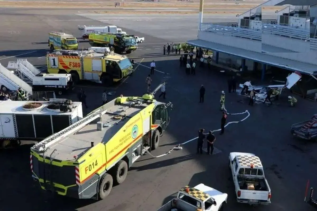 جزئیات حادثه پروازی در فرودگاه تبریز/ خروج هواپیمای آموزشی از باند