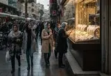 پیش‌بینی قیمت طلای ۱۸ عیار تا پایان شهریور؛ طلا بخریم یا منتظر ریزش باشیم؟