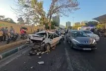 جزئیات برخورد اتوبوس با ۱۲ خودرو در تهران 