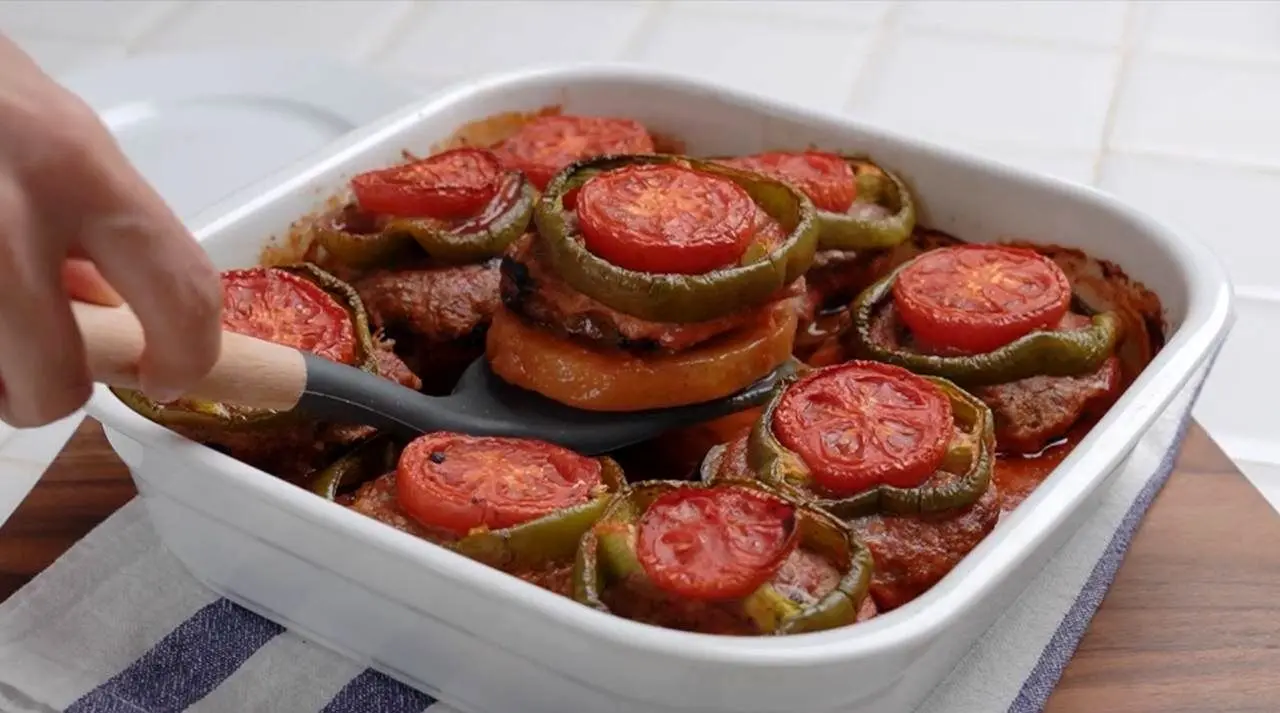 طرز تهیه خوراک گوشت و بادمجان ترکیه ای بسیار لذیذ