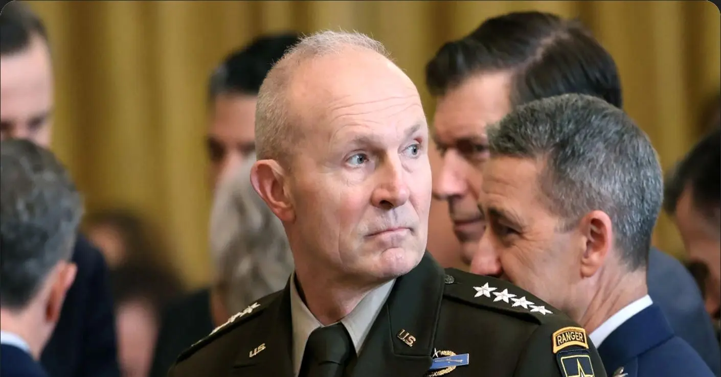 پاکسازی ارتش آمریکا؛ اخراج رئیس و ژنرال‌های مخالف هگست