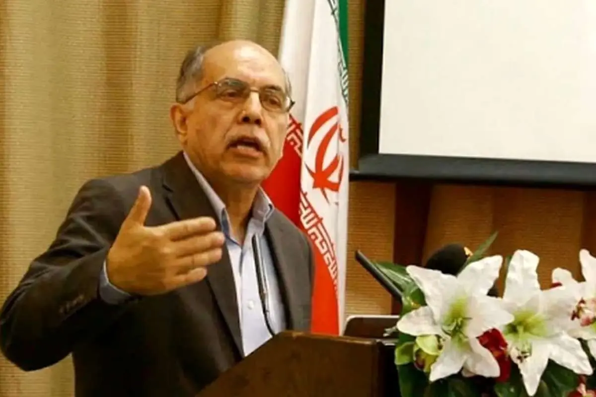 کوروش احمدی: تعلیق همکاری، واکنش قابل درک ایران نسبت به رویکرد آژانس بود