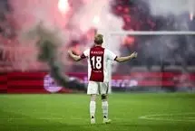 ناتمام ماندن مسابقه فوتبال در هلند در پی آتش‌بازی‌ گسترده هواداران