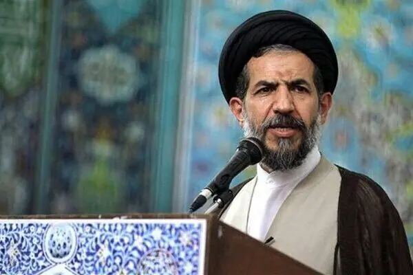 واکنش امام جمعه تهران به سخنرانی ترامپ: جمهوری اسلامی بزرگ ترین مانع در برابر جنایت‌های آمریکا است
