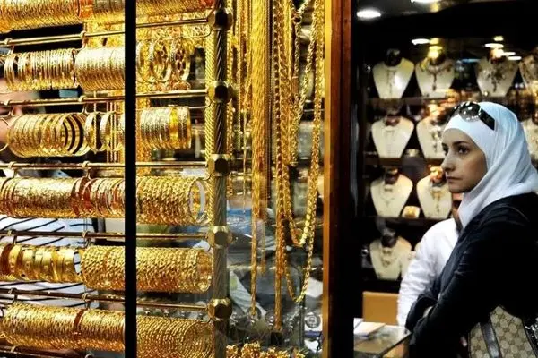 تزریق سرنگ برای سرقت از طلافروشی