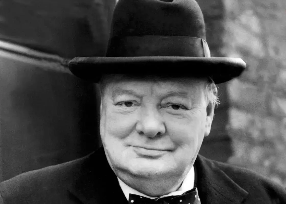  «چرچیل» در دوره خدمت سربازی در هند؛ سال 1274 