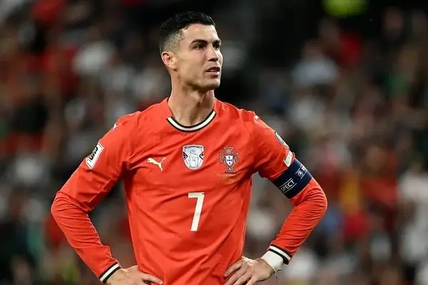 ببینید؛ رونالدو ربات شکست‌ناپذیر را مغلوب کرد