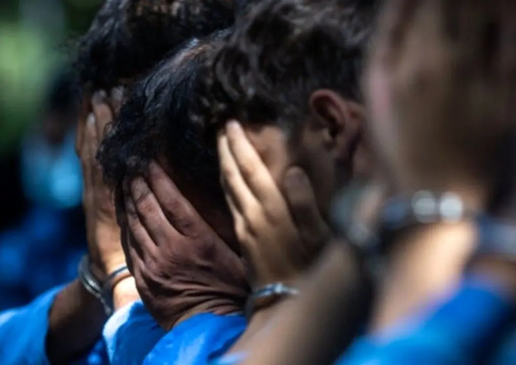 دستگیری ۵ مرد جوان به اتهام تجاوز به دو خواهر