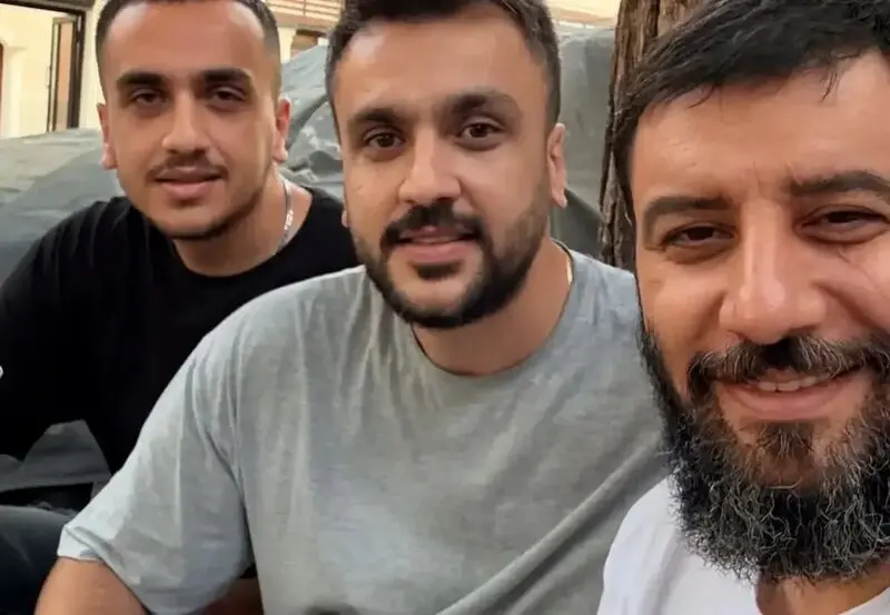جواد عزتی
