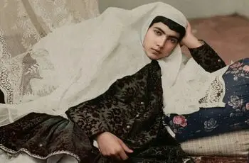  سفر به دوران قاجار؛ از «میوه‌فروشی رشت» تا «پنج جوان تریاکی»