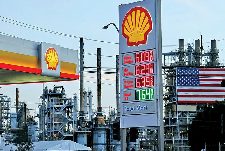 دیزل آمریکا در آتش هرمز/  رکورد قیمت دیزل آمریکا در ژوئن۲۰۲۲ شکست