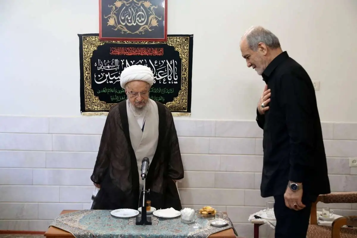 دیدار پزشکیان با آیت الله مکارم شیرازی