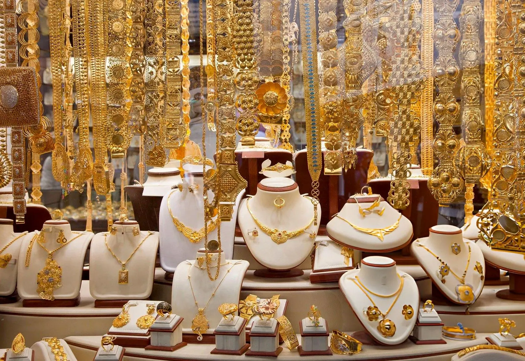 ورود طلا به کانال ۴ میلیونی با توافق ایران و آمریکا؛ طلا و سکه بخریم یا نخریم؟