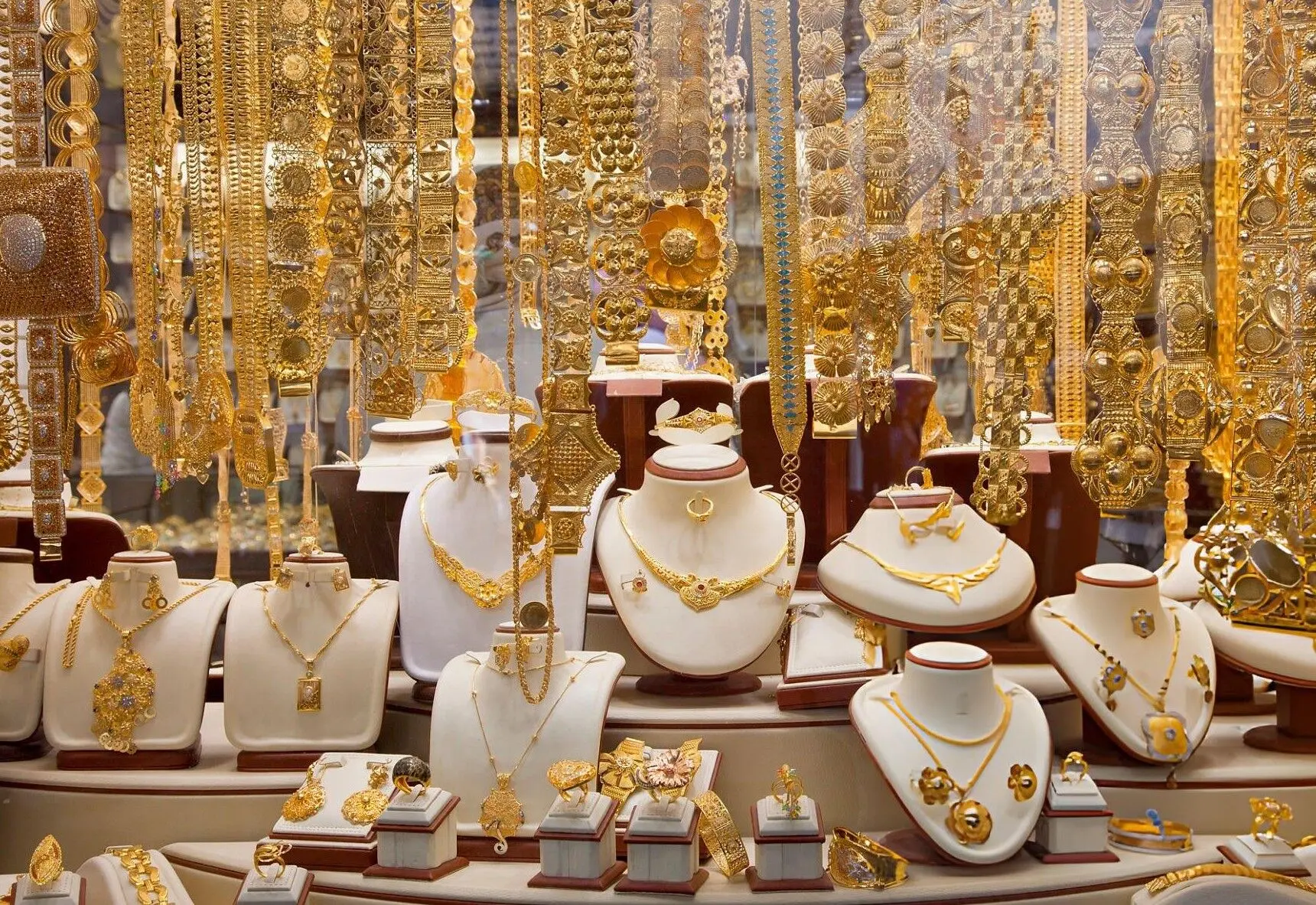 ورود طلا به کانال ۴ میلیونی با توافق ایران و آمریکا؛ طلا و سکه بخریم یا نخریم؟