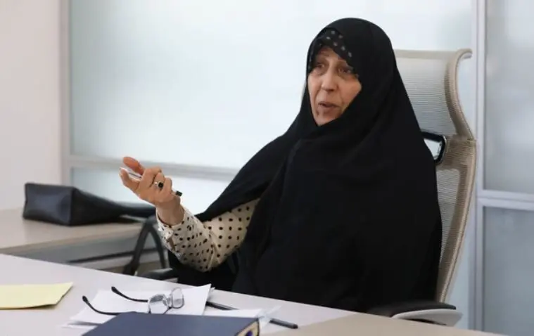 فاطمه هاشمی به رحیم صفوی: در استخر نمی‌شود توسط دشمن شهید شد؟