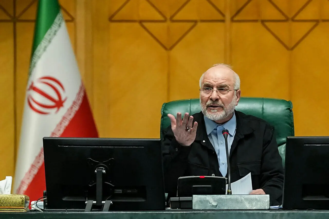 قالیباف اجازه پخش یک صدای ضبط شده در مجلس را نداد!
