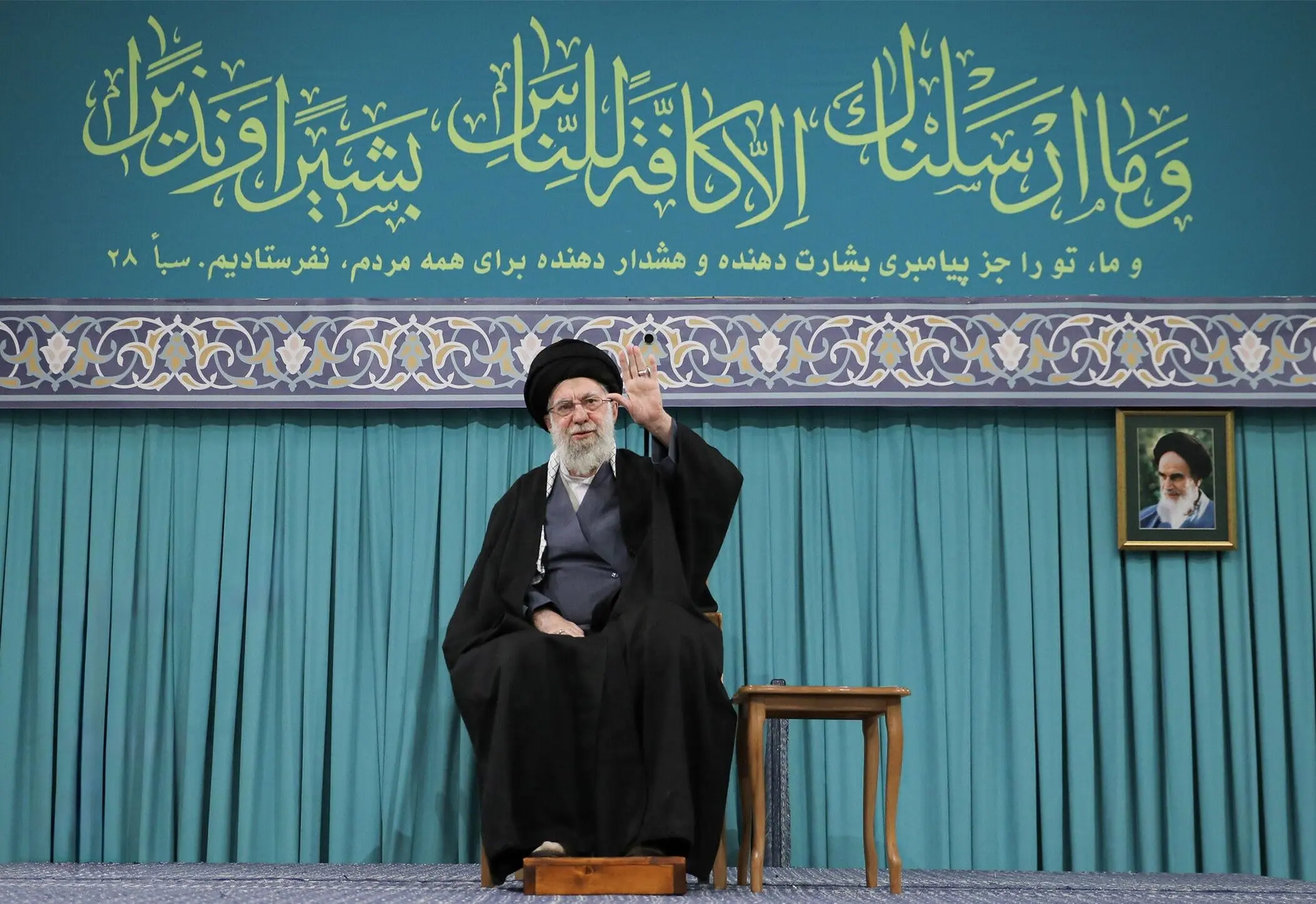 چند نکته از سخنان اخیر رهبری درباره مخالفان دولت پزشکیان