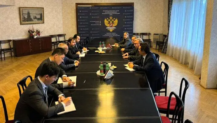 رایزنی سه‌جانبه ایران، روسیه و چین درباره برنامه هسته‌ای در وین
